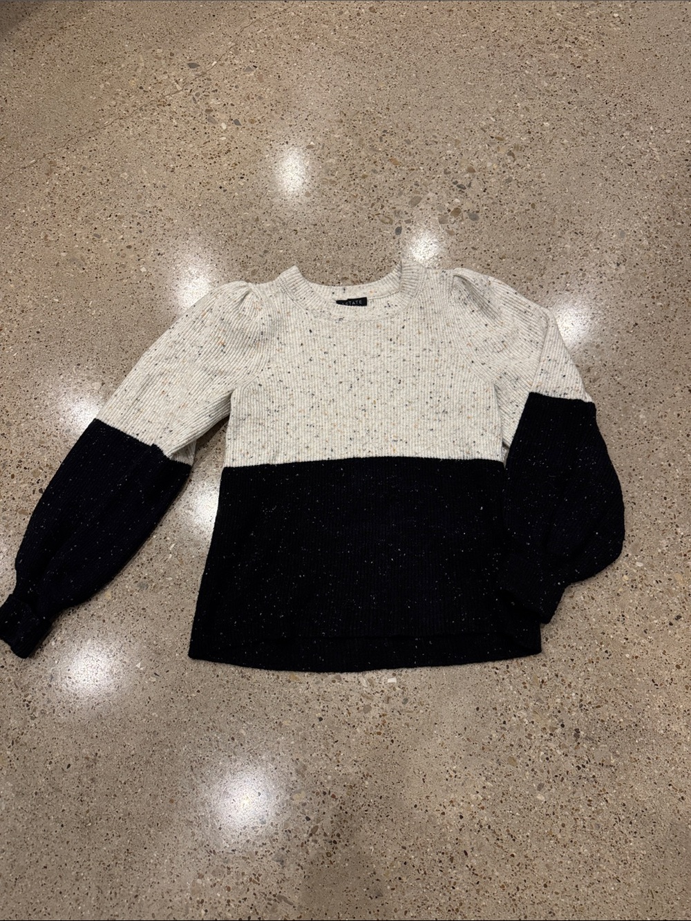 1.STATE Colorblock Puff-Sleeve Sweater - Cream & Black